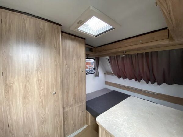 Caravana Niewiadow OCEANY II